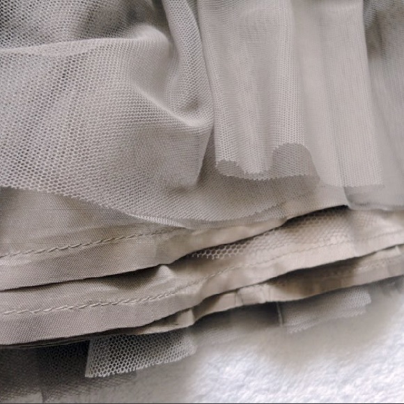 BCBGMaxAzria tiered pleated mini strapless dress 0 - Picture 6 of 9